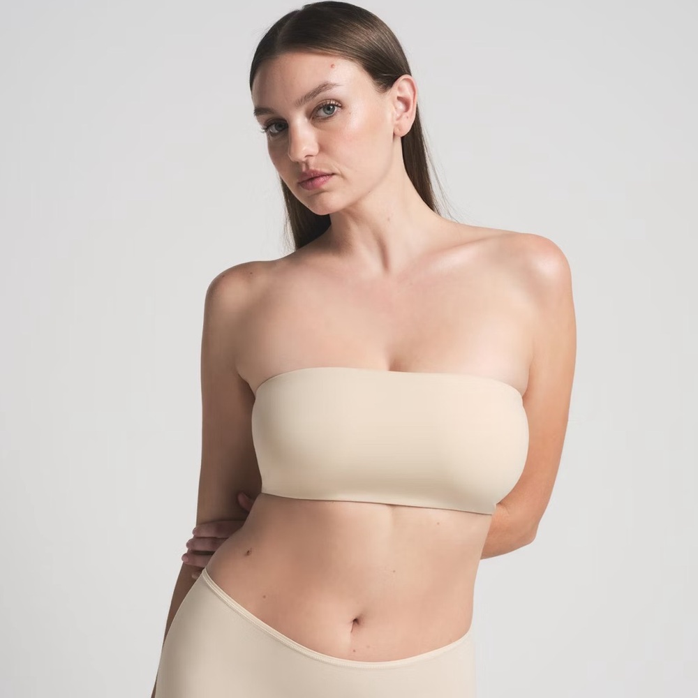 Skims Bandeau in Sand